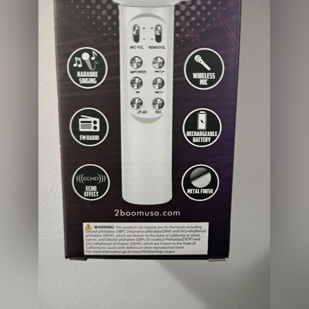 2Boom Wireless LED Karaoke Microphone, Color Silver, FM Radio, Echo Effect - Picture 3 of 5